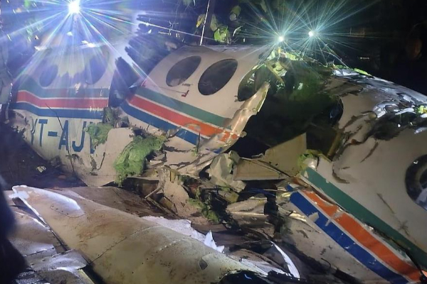 இந்தியாவில் விமான விபத்தில் ஏழு பேர் பலி | 7 Killed In Ambulance Plane Crash India Jharhand இந்தியாவில் விமான விபத்தில் ஏழு பேர் பலி | 7 Killed In Ambulance Plane Crash India Jharhand