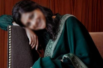 அம்மா, அக்கா இல்லையா.. நடிகைகளின் அந்தரங்க வீடியோ குறித்து வெளுத்து வாங்கிய நடிகை