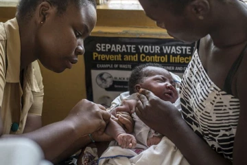 உலகின் முதல் மலேரியா தடுப்பூசி ஆபிரிக்க குழந்தைகளுக்கு!