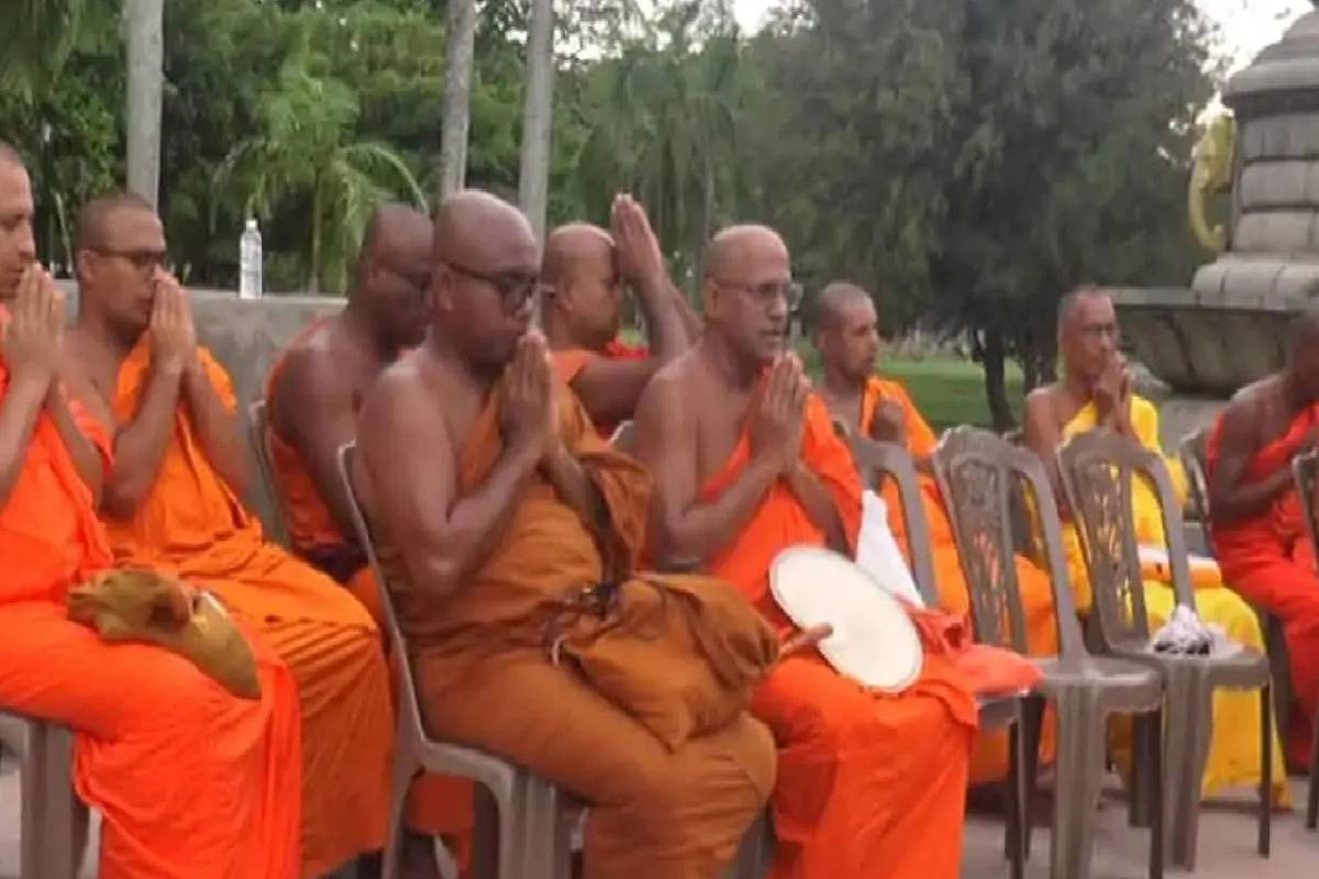 விஹாரமஹா தேவி பூங்காவில் தொடரும் அமைதியின்மை - நீதிமன்றம் பிறப்பித்துள்ள உத்தரவு | Buddhist Monks Viharamahadevi Park Protest Courd