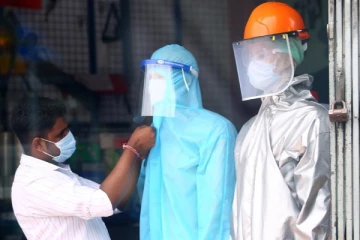 இலங்கையில் முதன்முறையாக ஒரே நாளில் 1451 கோவிட் தொற்றாளர்கள் அடையாளம் காணப்பட்டுள்ளனர்