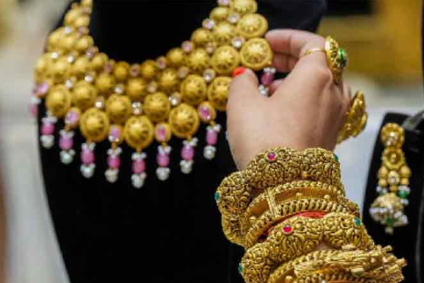 3,000 ரூபாயால் அதிகரித்த தங்க விலை : வாங்கவுள்ளோருக்கு முக்கிய தகவல் | Today Gold Price Rate In Sri Lanka Gold Market 3,000 ரூபாயால் அதிகரித்த தங்க விலை : வாங்கவுள்ளோருக்கு முக்கிய தகவல் | Today Gold Price Rate In Sri Lanka Gold Market