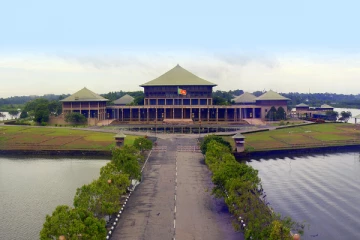 நாடாளுமன்றத்துக்குள் எதிர்க்கட்சிகள் பெரும் போராட்டத்தை நடத்தவுள்ளவுள்ளதாக தகவல்