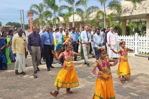 முல்லைத்தீவு மாவட்டத்தின் புதிய அரச அதிபராக திரு.அருளானந்தம் உமாமகேஸ்வரன் பதவியேற்பு | New Chief Minister Of Mullaitivu District