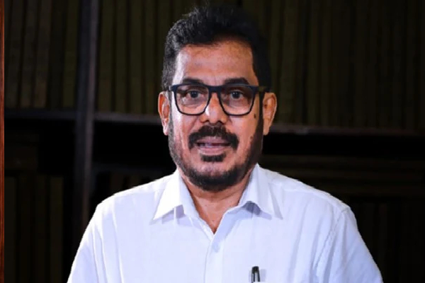 முடிந்தால் அசோக ரன்வல மீது நடவடிக்கை எடுங்கள் பார்க்கலாம் :ஜே.வி.பிக்கு விடுக்கப்பட்ட சவால் | Take Disciplinary Action Against Ashoka Ranwala