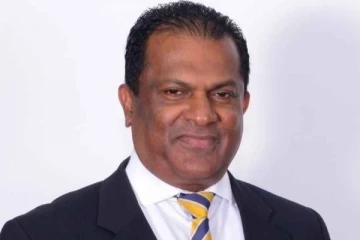 பொதுமக்கள் பணத்தில் குளிர்காயும் ஷம்மி டி சில்வா!