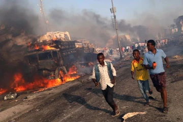 சோமாலியாவில் பயங்கரவாதிகள் தாக்குதல்: 19 பேர் பலி  - உலக செய்திகள்(Video)