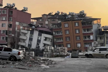 14 நாட்களுக்கு பிறகு துருக்கியில் மீண்டும் நிலநடுக்கம் - தொடரும் துயரம்