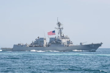 கொழும்புக்கு பயணித்துள்ள அமெரிக்கா ஏவுகணை அழிப்பான் கப்பல்