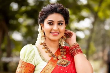 துளியும் மேக்கப் இல்லாமல் நடிகை சினேகா எப்படி இருக்கின்றார் தெரியுமா? ஷாக்கான ரசிகர்கள்...தீயாய் பரவும் புகைப்படம்