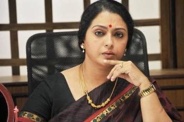 நடிகை சீதா வீட்டில் நகை திருட்டு - பின்னணி என்ன?