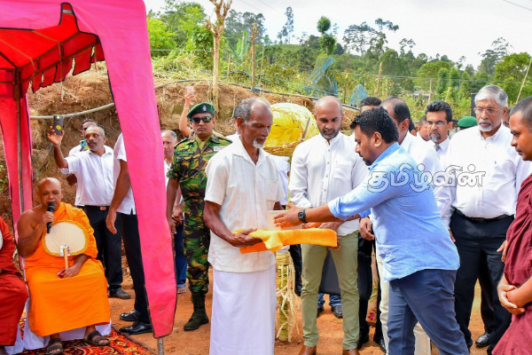 வரலாற்றில் முதன்முறையாக அதிகரிக்கும் சம்பளம்! அநுரவின் இன்றைய உறுதிமொழி | Estate Workers Salary Issue வரலாற்றில் முதன்முறையாக அதிகரிக்கும் சம்பளம்! அநுரவின் இன்றைய உறுதிமொழி | Estate Workers Salary Issue