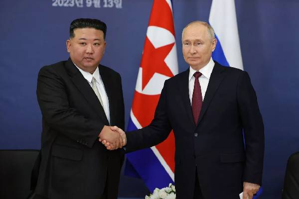 வட கொரிய வீரர்களை உக்ரைனில் கண்ணிவெடிகளுக்கு பலி கொடுக்கும் புடின் | Putin Using Kim Troops Mine Clearing வட கொரிய வீரர்களை உக்ரைனில் கண்ணிவெடிகளுக்கு பலி கொடுக்கும் புடின் | Putin Using Kim Troops Mine Clearing