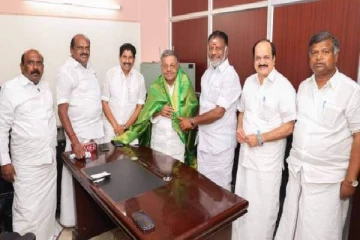 ஈரோடு கிழக்கு தொகுதி இடைத்தேர்தல் - ஓ.பன்னீர்செல்வத்துடன் பண்ருட்டி ராமசந்திரன் சந்தித்து ஆலோசனை