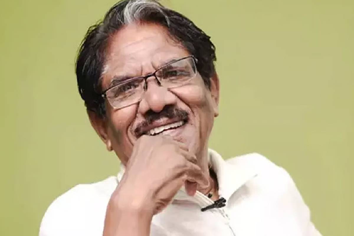 ஆள் அடையாளமே தெரியாமல் மாறிப்போன பாரதிராஜா! ராதிகாவுடன் பேசும் காணொளி வைரல் | Radhika Met Director Bharathiraja Video Goes Viral