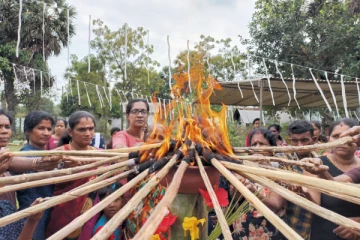 திருகோணமலை குமாரபுரம் பகுதியில் மனிதப் படுகொலைகள் நினைவு நாள் அனுஷ்டிப்பு (video)