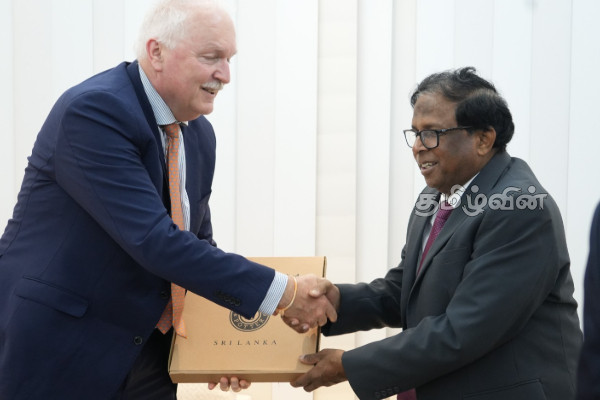 நெடுந்தீவில் அதிகரித்துள்ள சுற்றுலாப் பயணிகளின் வருகை : ஆளுநர் விடுத்துள்ள கோரிக்கை | Increased Tourist Arrivals In Neduntheevu நெடுந்தீவில் அதிகரித்துள்ள சுற்றுலாப் பயணிகளின் வருகை : ஆளுநர் விடுத்துள்ள கோரிக்கை | Increased Tourist Arrivals In Neduntheevu