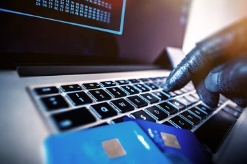 340 வங்கிகளில் அம்பலமான ஆன்லைன் நிதி மோசடி: அதிர்ச்சியில் மக்கள்!