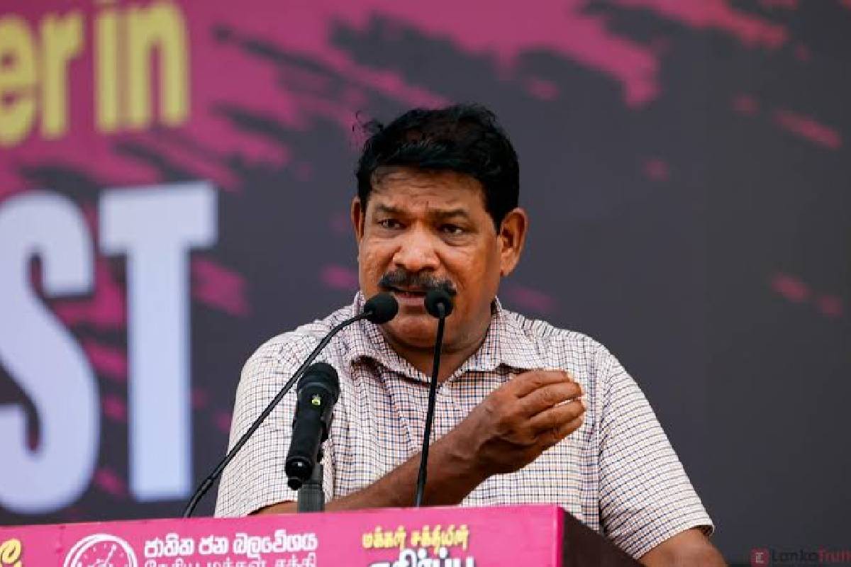 சுமந்திரனின் கபடத்தனமான அரசியல்! கடுமையாக சாடிய ஆளும் தரப்பு எம்.பி | Sumanthiran S Hypocritical Politics