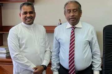 இலங்கை வங்கி தலைவருடன் நாடாளுமன்ற உறுப்பினர் எம்.எஸ்.தௌபீக் சந்திப்பு