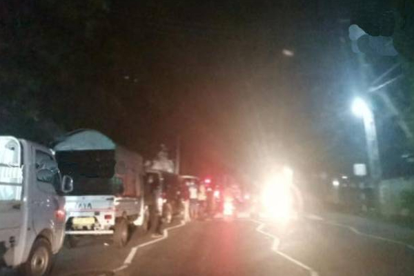 திருகோணமலையில் நீண்ட வரிசையில் காத்திருக்கும் சாரதிகள் | Trincomalee Petrol Fuel Shortage Diesel Public திருகோணமலையில் நீண்ட வரிசையில் காத்திருக்கும் சாரதிகள் | Trincomalee Petrol Fuel Shortage Diesel Public