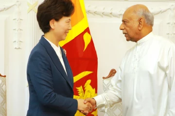 பிரதமர் தினேஷ் குணவர்தனவுடன் சீன அதிபரின் விசேட தூதுக்குழுவினர் சந்திப்பு!