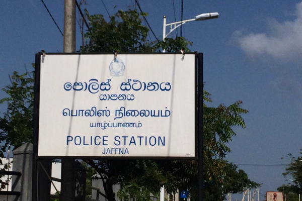 யாழில் வெளிநாட்டிலிருந்து வந்திருந்த நபரின் அடாவடி | Foreigner Causes Chaos In Jaffna Locals Shocked