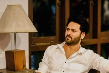 '' වරදිනකොට වැඩිපුරම ඉන්නේ තාත්තා අම්මලා විතරයි'' රංගනශිල්පී විරාජ්ගෙන් සංවේදී කතාවක් එළියට