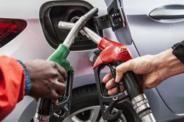 அமைச்சர் என்ன சொன்னாலும் நிச்சயம் எரிபொருள் விலை உயரும்: ரில்வின் சில்வா