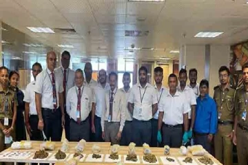 கனடா, இங்கிலாந்தில் இருந்து வந்த பார்சல்கள் -அதிகாரிகளுக்கு காத்திருந்த அதிர்ச்சி