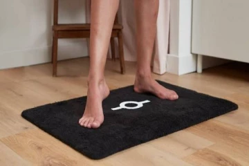 ஸ்மார்ட் வாட்சையே மிஞ்சிய உலகின் முதல் குளியல் ஸ்மார்ட் மேட் - இதன் தனி சிறப்பு விலை என்ன தெரியுமா?