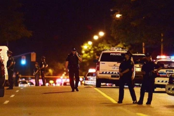 கனடாவில் ஆபத்தானவர்களாக அறிவிக்கப்பட்ட இரு தமிழர்கள்! டொராண்டோ பொலிஸார் வலைவீச்சு