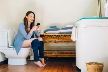 அவசரத்திற்கு பொது கழிப்பறைக்கு செல்பவரா நீங்க? இந்த ஆபத்தை தெரிஞ்சிக்கோங்க