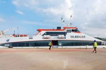 எந்தெந்த நாட்களில் தமிழகத்தில் இருந்து இலங்கைக்கு கப்பல் இயக்கப்படும்?