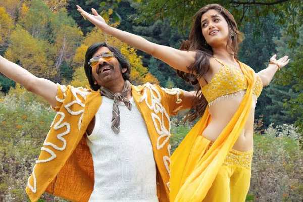 56 வயது ஹீரோ..25 வயது நடிகையுடன் எல்லைமீறிய ரொமான்ஸ்!! 5 படுதோல்வி கண்ட நடிகர்... | 56 Old Actor Pair With 25 Year Heroine 5 Flop Film