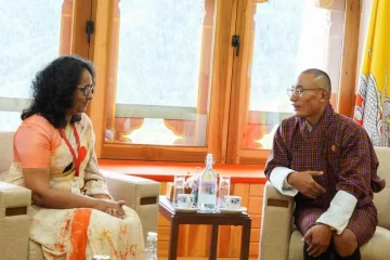 භූතානයේදී අගමැතිනි හරිනි සහ භූතාන අගමැති අතර හමුවෙන් පසු දෙරටේ සබඳතා ගැන අලුත් බලාපොරොත්තුවක්