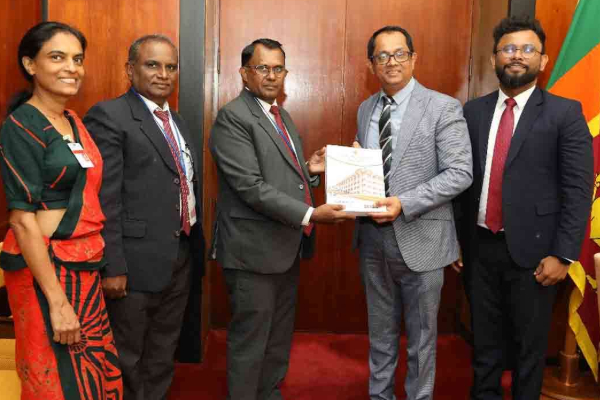 சபாநாயகரிடம் கையளிக்கப்பட்ட 2024 கணக்காய்வாளர் அறிக்கை | 2024 Auditor Report Submitted To Speaker