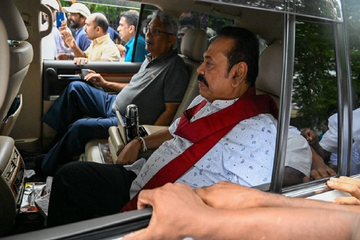 இலஞ்ச ஊழல் ஆணைக்குழுவில் முன்னிலையான முன்னாள் ஜனாதிபதி மகிந்த | Mahinda Rajapaksa Leaves Ciaboc After Appearing