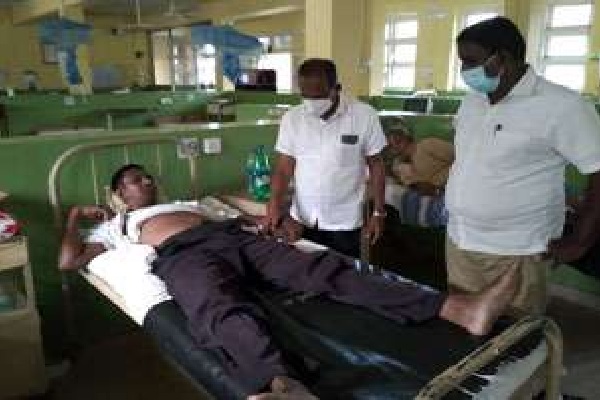 அரசியல்வாதிகளிடையே மோதல் -காவல் நிலையத்தில் மயங்கி சரிவு | Former Organizer Who Was Attacked By Mp