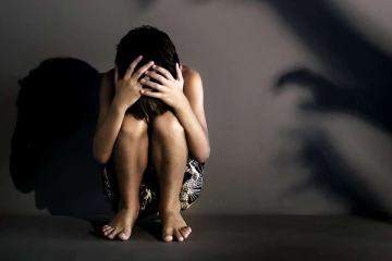 10 வயது சிறுமிக்கு பாலியல் தொல்லை - தட்டிக்கேட்ட பெற்றோரை மிரட்டிய நபர் கைது!