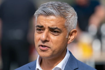 பிளான் பி கட்டுப்பாடுகள் நீக்கப்பட்டாலும் லண்டனில் இது கட்டாயம்! மேயர் வெளியிட்ட முக்கிய அறிவிப்பு