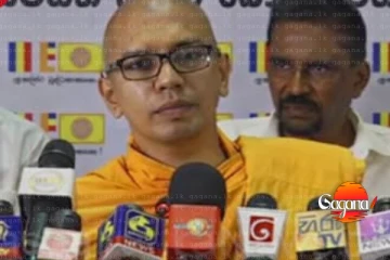 සිවුර ගැලවෙනකල් අපිට ගැහුවා එළියට ගියාට පස්සේ උඹ මට කරයි කියලා තර්ජනය කළා..කස්සප හිමිගෙන් ලොකු චෝදනාවක් - ලොක්කෝ රැසකගේ නම් ගෑවෙයි[VIDEO]