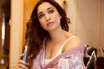 60 வயது நடிகருக்காக 5 கோடி சம்பளமா!! கோபத்தில் நடிகை தமன்னா