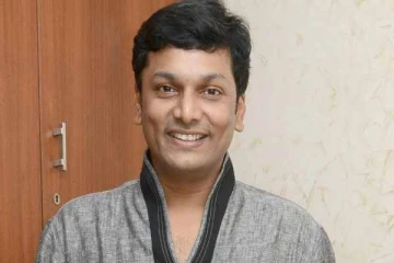 சர்க்கரை நிலவே, அழகிய தீயே என பல ஹிட் பாடல்கள் பாடிய ஹரிஷ் ராகவேந்திரா இப்போது எப்படி உள்ளார் தெரியுமா?