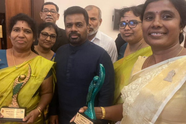 நல்லூர் பிரதேச செயலகம் பெற்றுக்கொண்ட இரண்டு உயரிய விருதுகள் | Nallur Divisional Secretariat Received Two Awards நல்லூர் பிரதேச செயலகம் பெற்றுக்கொண்ட இரண்டு உயரிய விருதுகள் | Nallur Divisional Secretariat Received Two Awards