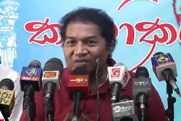 போராட்டங்களை நடத்துவது பட்டினி அடிப்படைவாதிகள்:பிரபல இசை குழுவின் தலைவர்