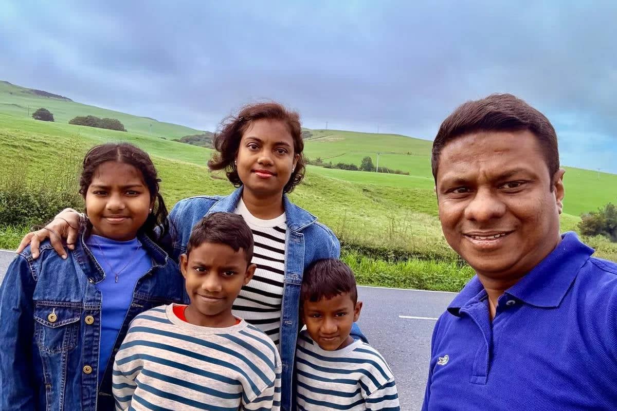 பிரித்தானியாவில் இருந்து வெளியேற்றப்படும் இலங்கை குடும்பம் | Sri Lankan Families In Uk Face Removal Notice பிரித்தானியாவில் இருந்து வெளியேற்றப்படும் இலங்கை குடும்பம் | Sri Lankan Families In Uk Face Removal Notice