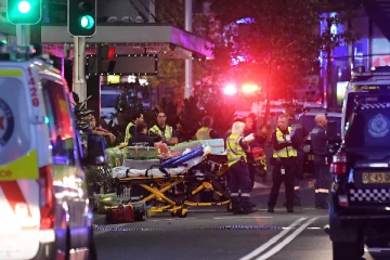 சிட்னி தாக்குதல் : தவறுதலாக பகிரப்பட்ட மாணவரின் படம்