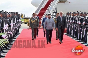 මම සංචාරේ වෙලානාවලින් පටන් ගත්තා, උත්තමාචාර මැද මාව පිළිගත්තා ජනපතිගෙන් සටහනක්[PHOTOS]