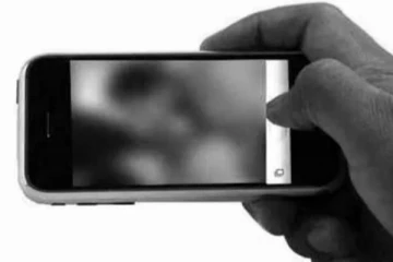 பெண் கான்ஸ்டபிளை கதற கதற கற்பழித்த சப் - இன்ஸ்பெக்டர் - போட்டோ எடுத்து மிரட்டல்!!